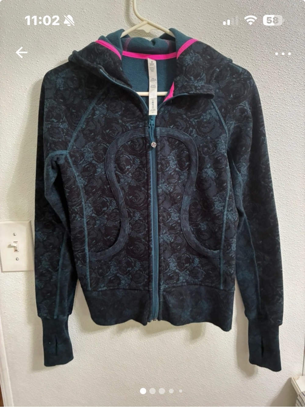 Lululemon athletica Charcoal Zip Hoodie with Hot Pink Trim & unique pattern 4